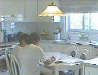 3 bed flat larnaca kitchen1.jpg (18186 bytes)